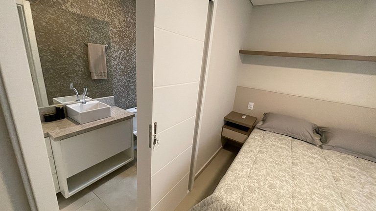 Novo apartamento aconchegante no centro de Foz