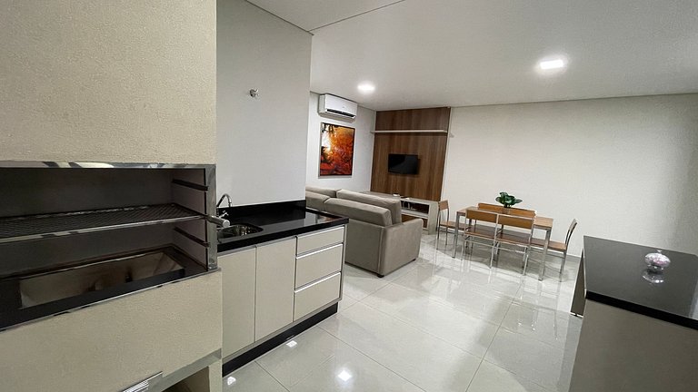 Novo e amplo apartamento a poucos passos do Shopping JL - Ce