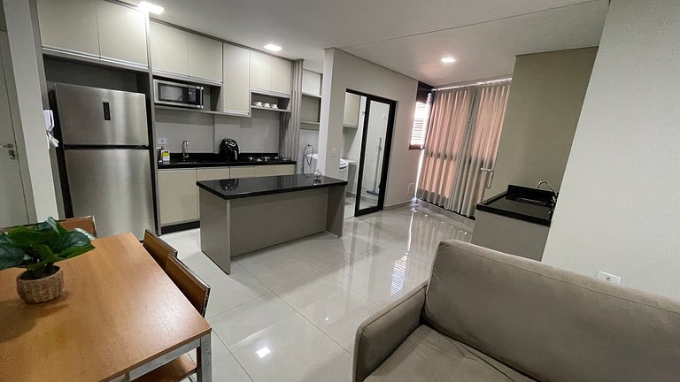 Novo e amplo apartamento a poucos passos do Shopping JL - Ce